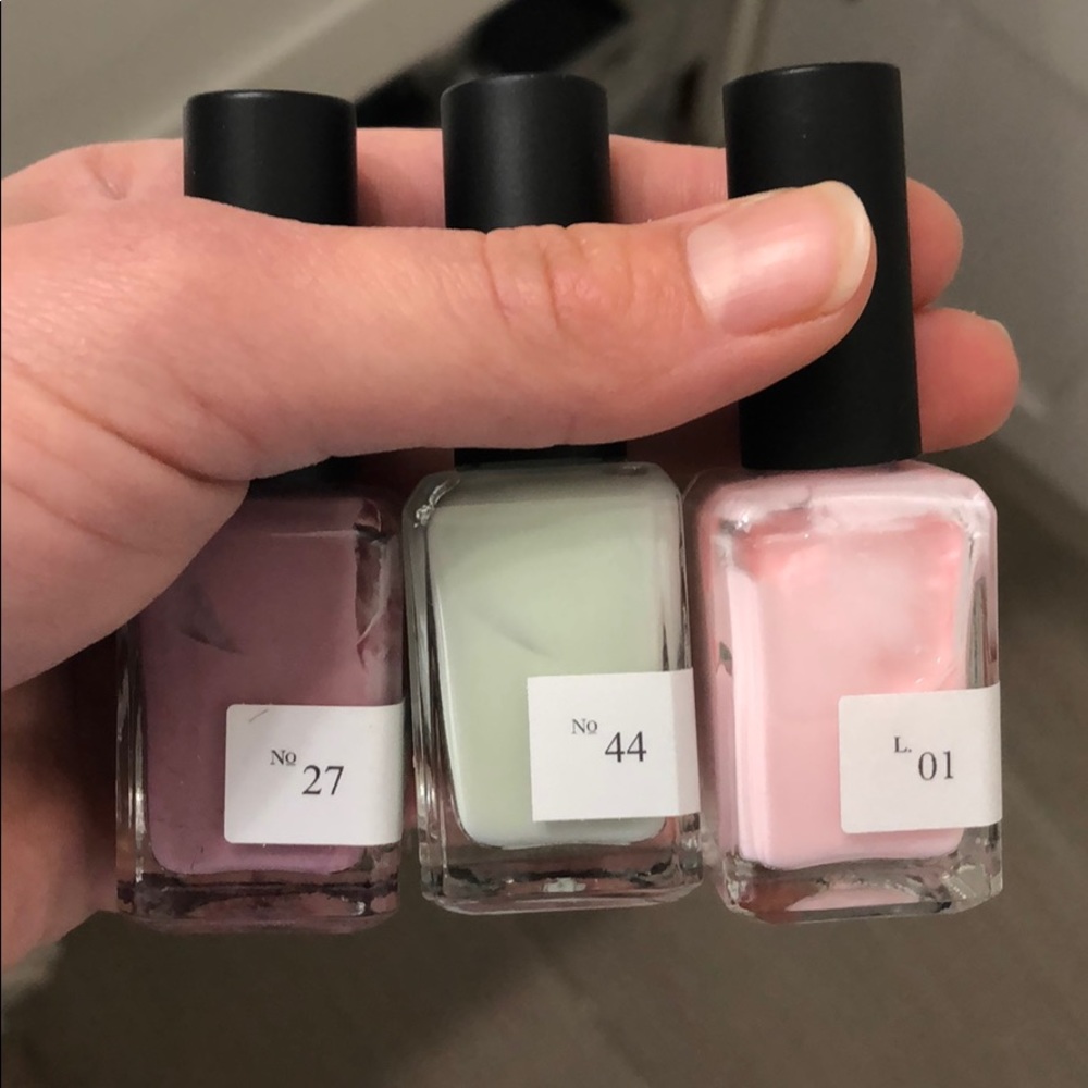 Sundays studio polish